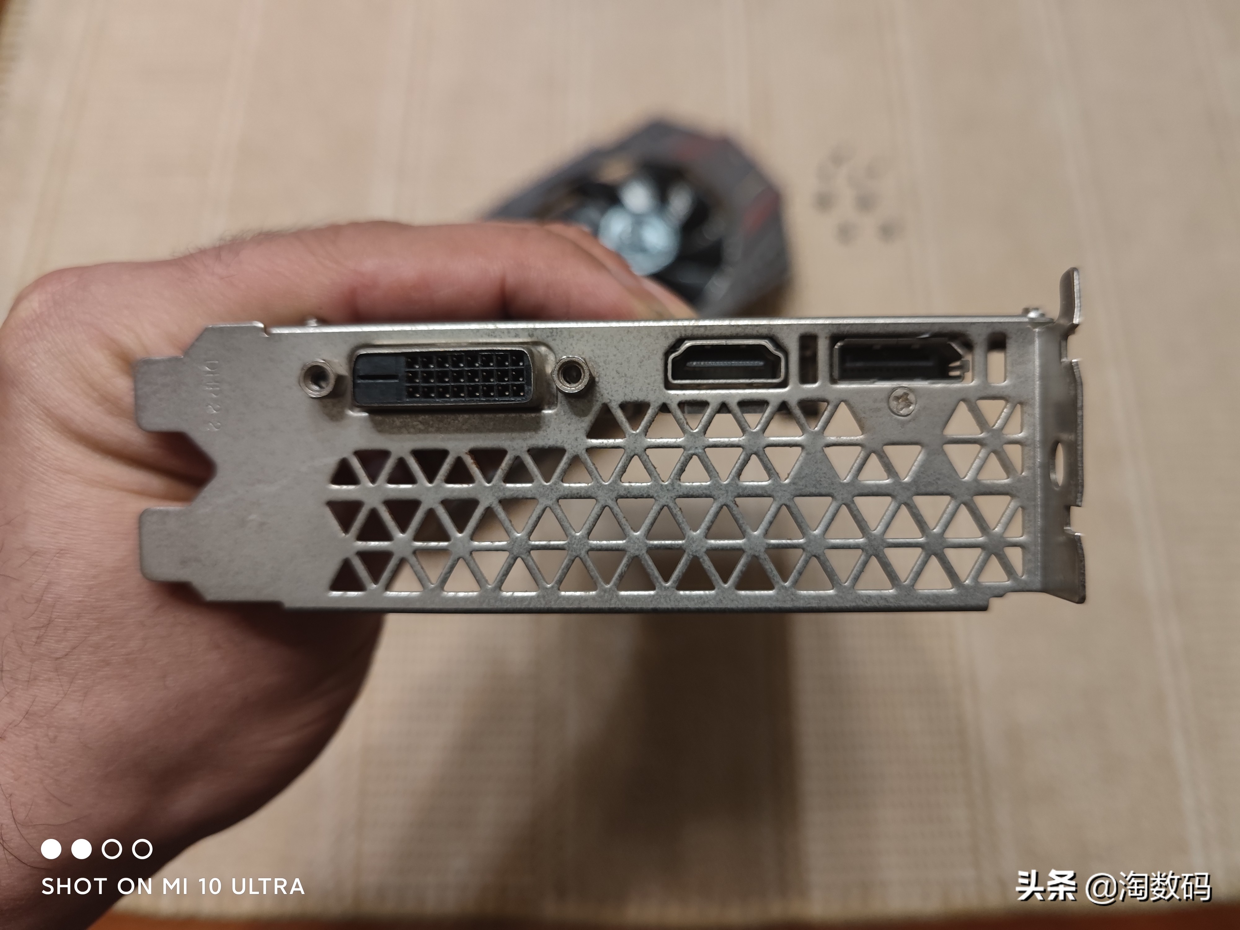 ￥650的GTX1060显卡，鲁大师跑16万，矿渣本色藏不住