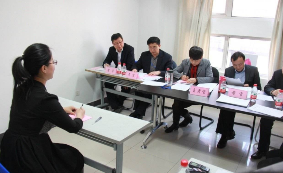 大学生迎来坏消息，2022年或将全面实施，顺利毕业似乎变难了