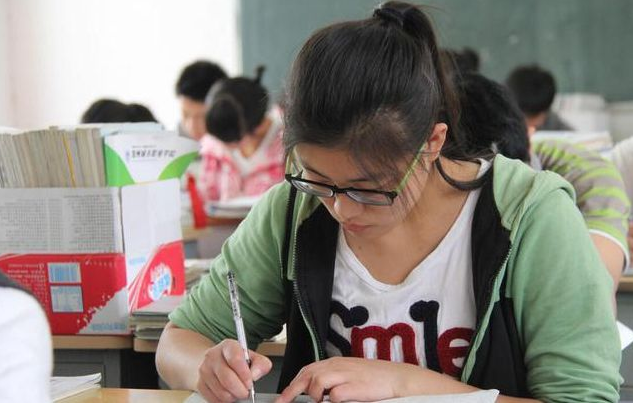 2021高考的8大禁忌，别因无知“坑”了孩子，家长有必要知道