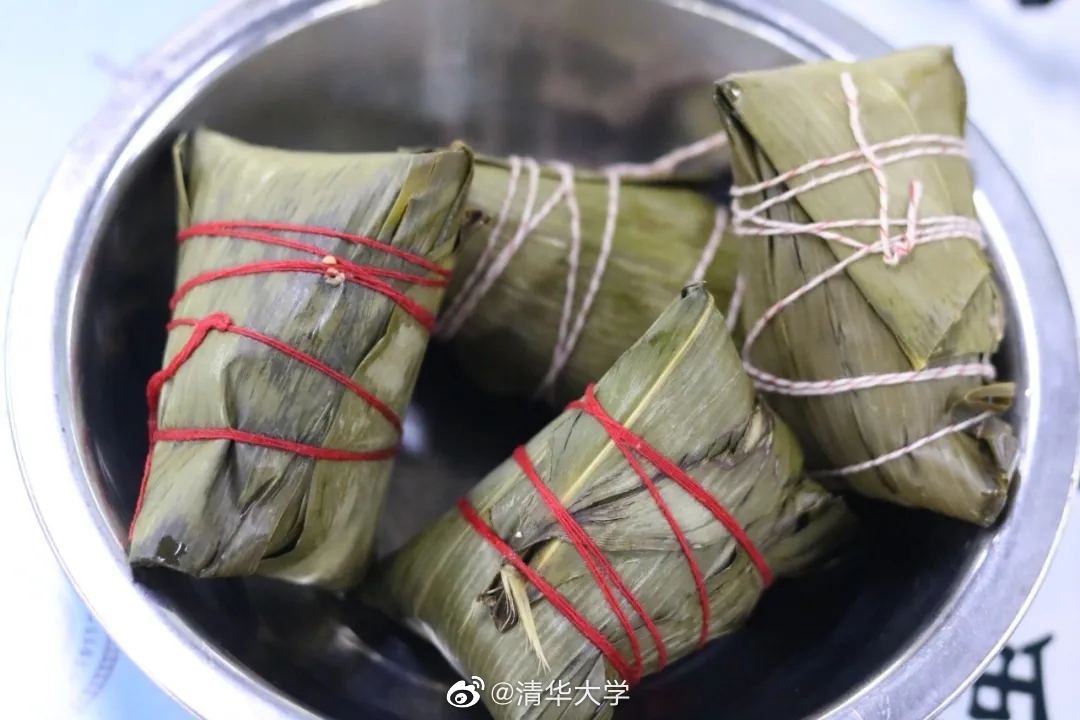 清华大学的伙食有多好？厨师年年外出学艺，为了吃，高考也值得拼