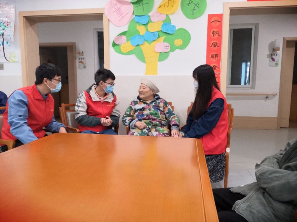 今天，川农六院是敬老院冬日的暖阳！