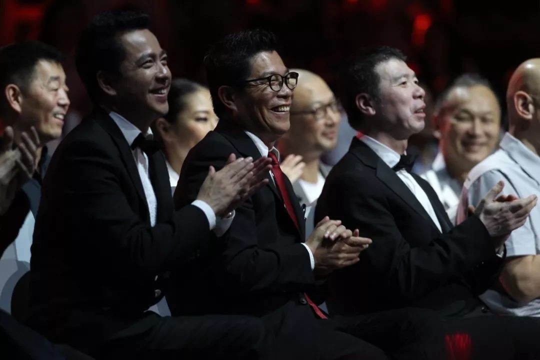 3年巨亏62亿后，华谊王氏两兄弟的富二代子女们都如何了？