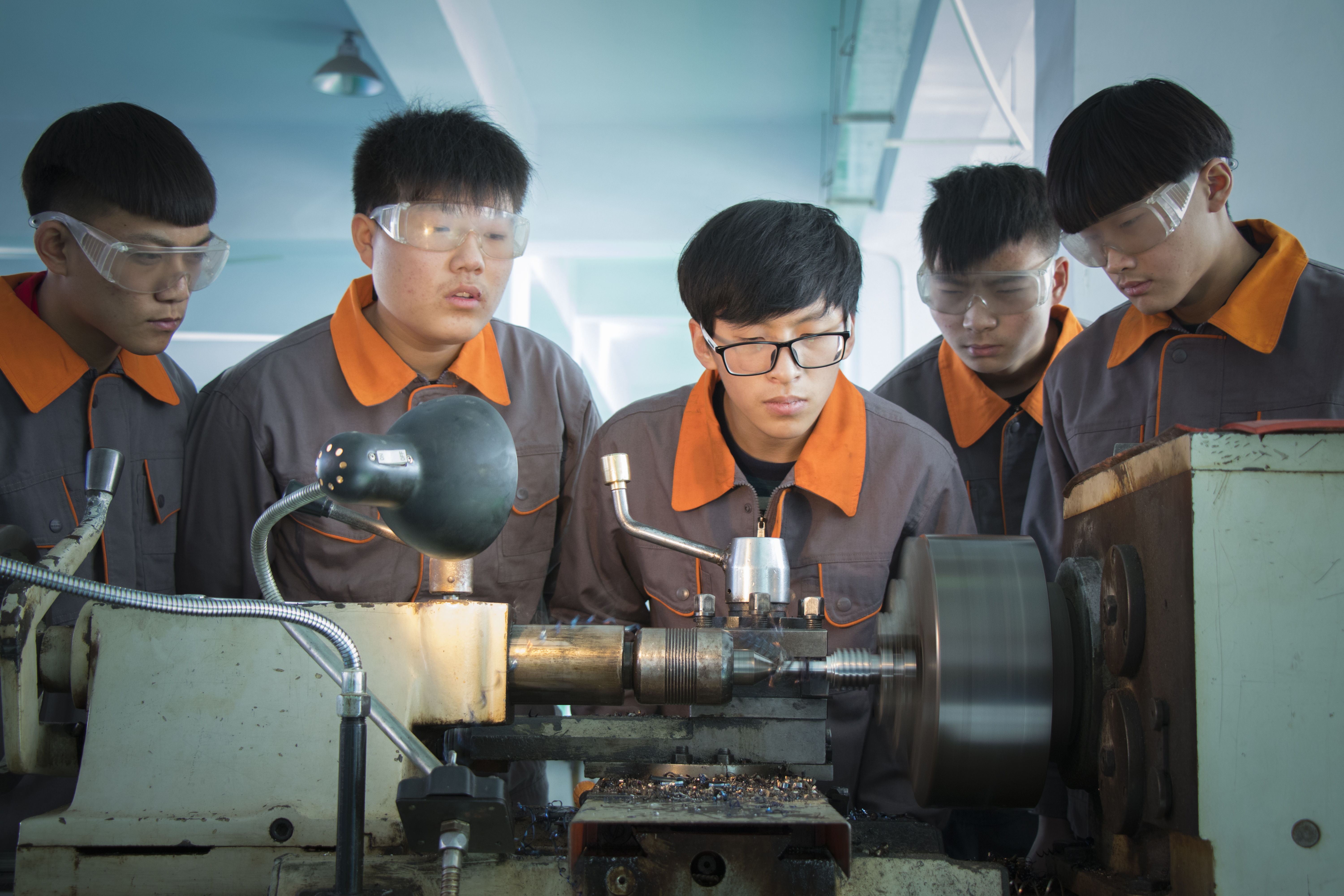 职业技术学好了，照样好就业高工资，河北这所学校就是这么干的