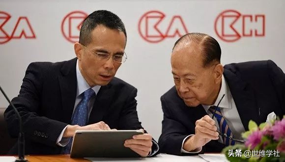 李嘉诚毕业演刷新朋友圈，“建立自我”自曝首富秘诀