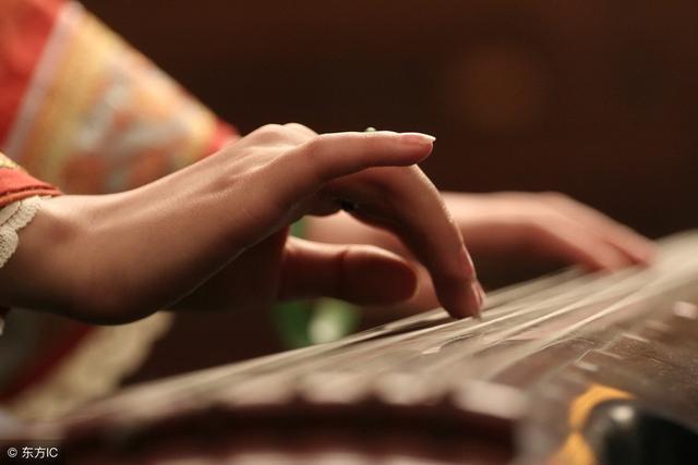 这些琴诗（带琴字唯美的句子）