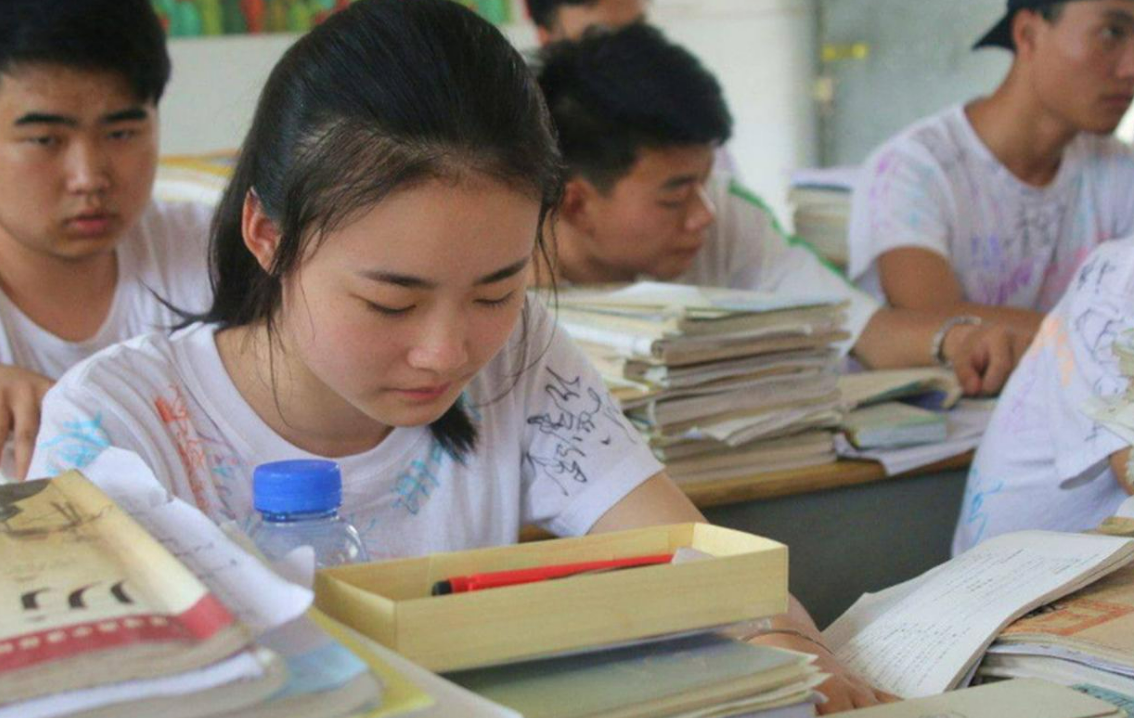 同样是专科，单招进VS高考进差距不是一星半点，希望你没选错