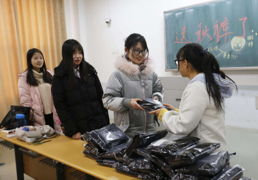 在大学当班长，别人很羡慕，只有自己才知道自己的苦