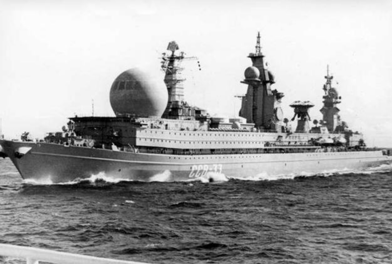 68年朝鲜扣押美国间谍船，美百架战机进逼，三大问题让其不敢动手