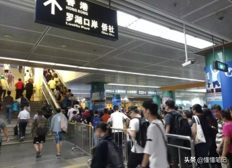 口岸区代购火爆：“水客”线下交易，需求依旧不减