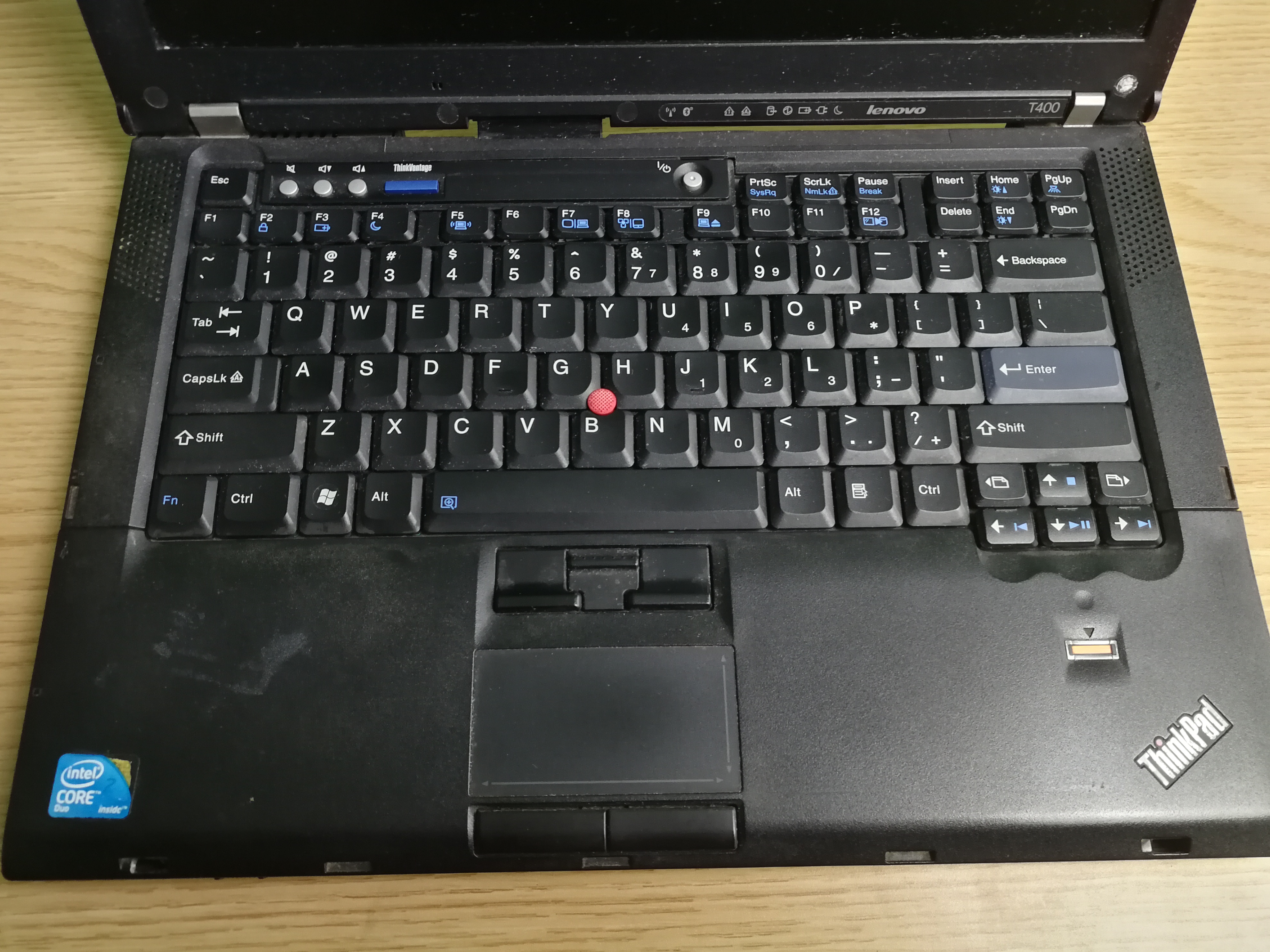 意外收到一臺thinkpad t400筆記本電腦,簡單升級後,辦公沒問題