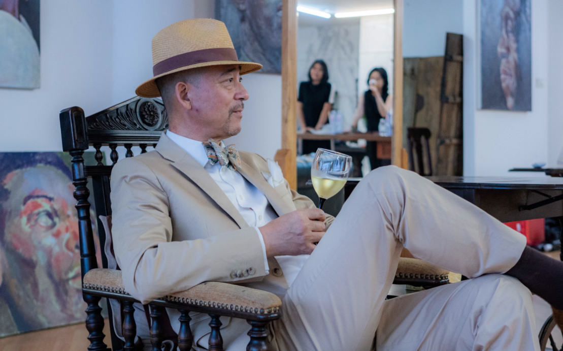 热血同行金先生戏外：曾患小儿麻痹，与初恋相爱47年的上海老克勒