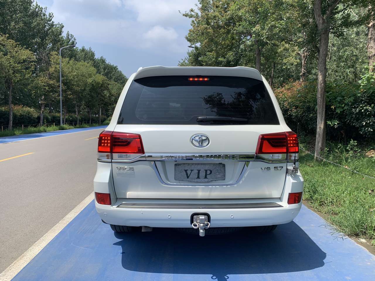 “陆地巡洋舰”——兰德酷路泽 5700VXS版