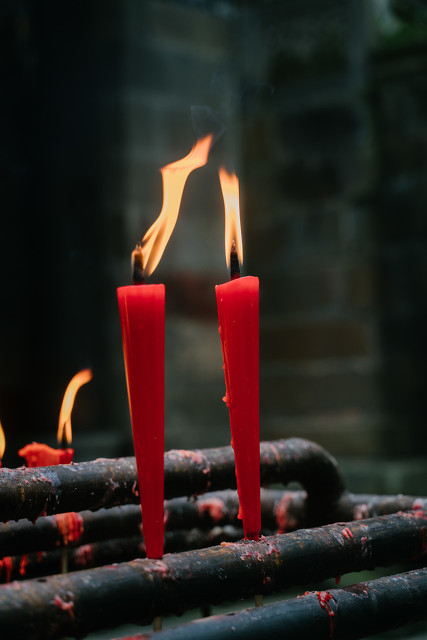 教师节,读闻一多《红烛》:灰心流泪你的果,创造光明你的因