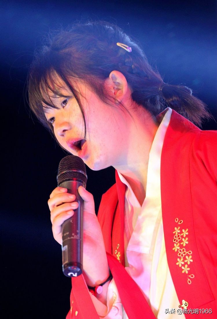 施秉一中：唱响青春   舞动人生