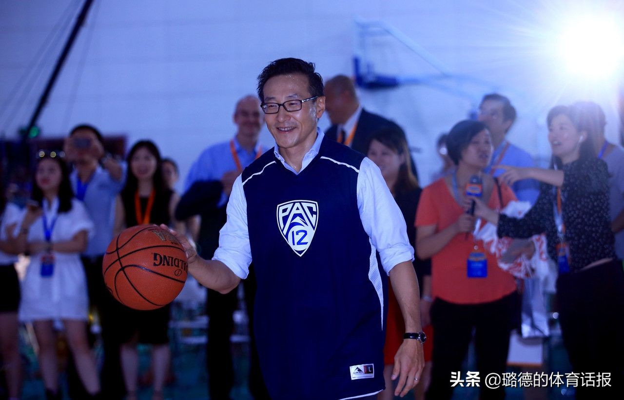 nba哪些球队的老板是华人(23.5亿收购，坐拥欧文杜兰特！华裔成篮网老板，球迷：华人的主队)