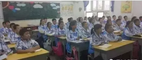 开学季！西安市52所中学校服大PK，比比谁家的最好看？