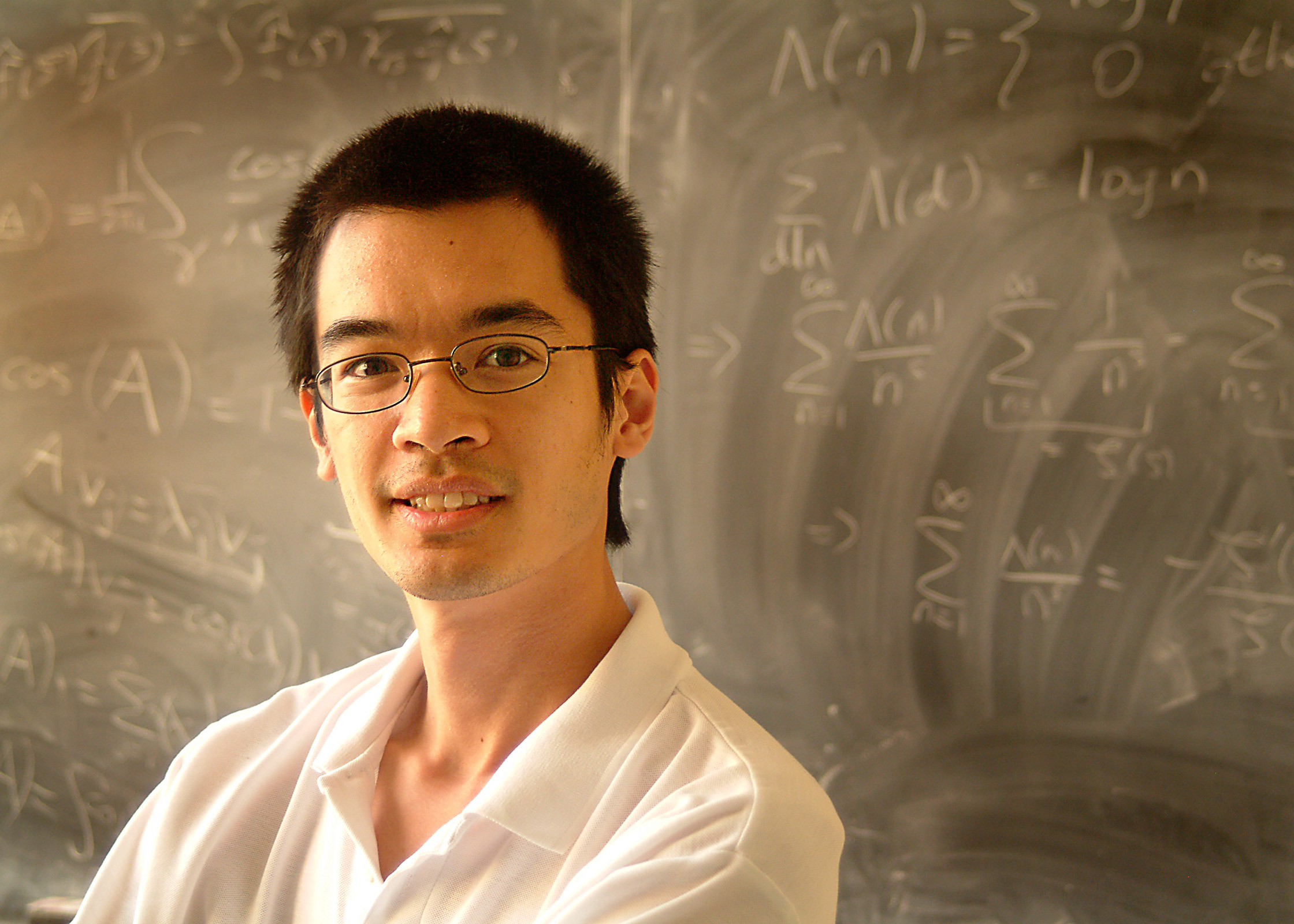 数学神童陶哲轩：8岁高考得760分，21岁成为博士，如今怎么样了？