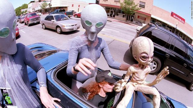 美国公布UFO报告：144起事件，仅能解释1起！外星人来过地球吗？