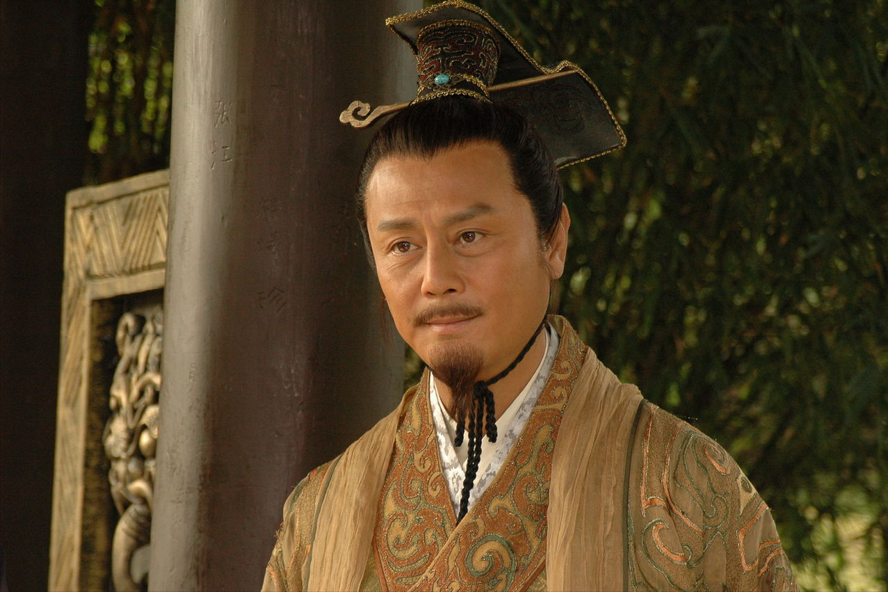 凿壁借光凿壁偷光的匡衡长大后做了什么