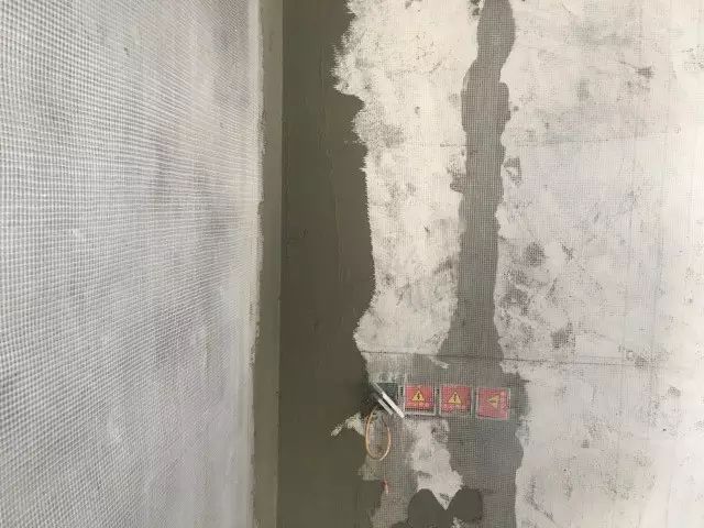 装修墙面全挂网，你听说过吗？做了以后墙面果真不开裂了