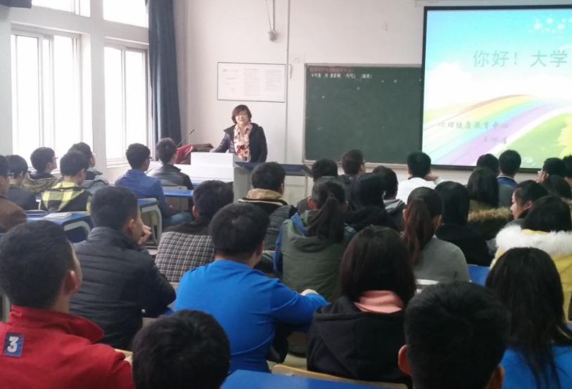 山东54岁砌砖大叔参加高考，成功考上大学，网友盛赞不已