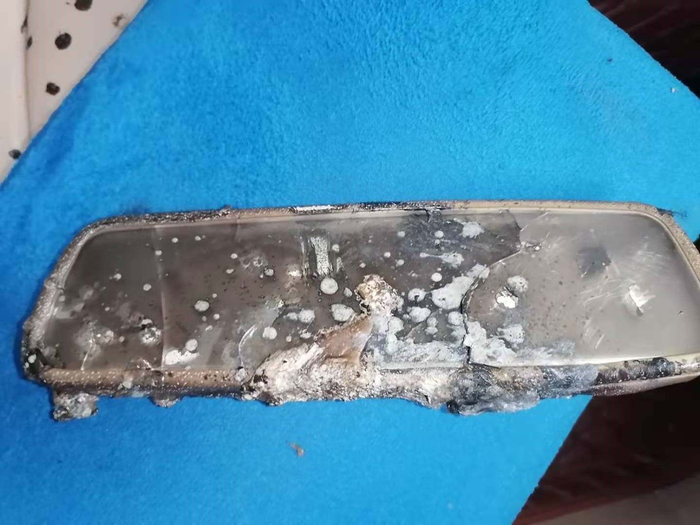 如此精心呵护的帕萨特老B5，终究没能逃过自燃