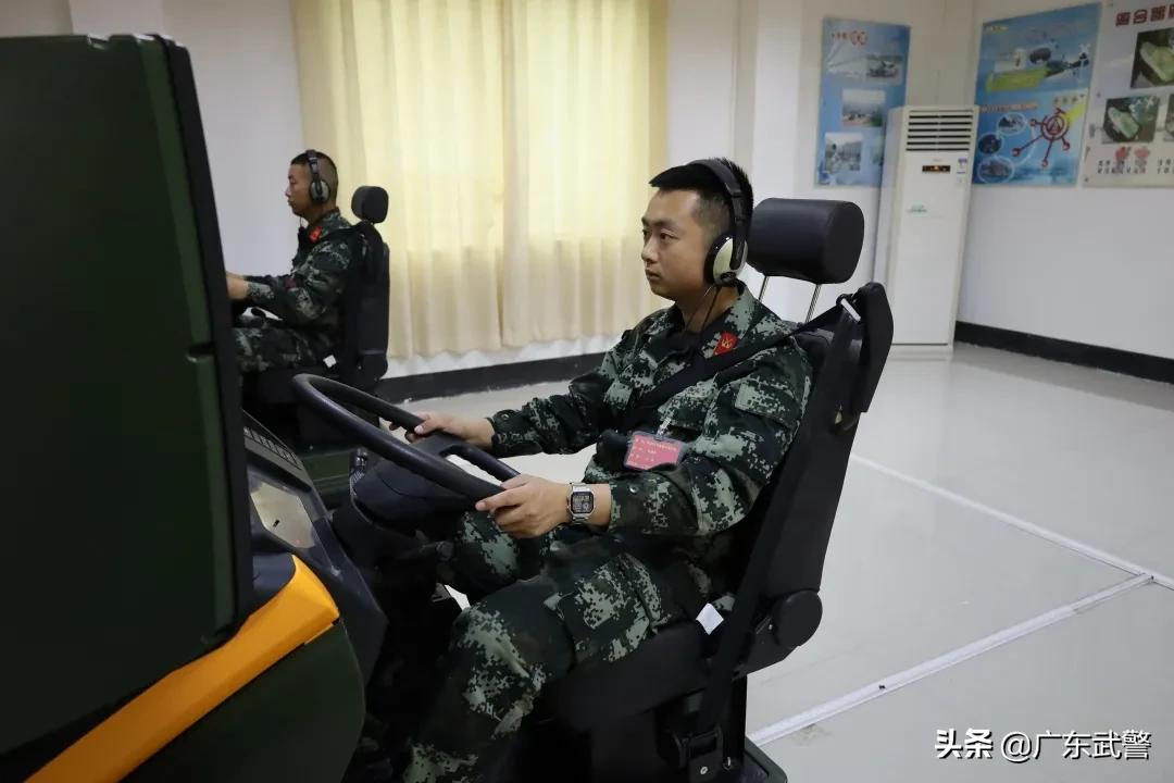 军营“驾校”开学啦！话不多说，赶紧上车~~~