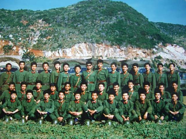 1985年裁军重组七大军区，司令员都是谁？后来又被授予了什么军衔