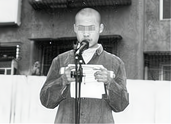 18年前他偷走高考试卷，准备好答案去考试，结果拿到试卷崩溃了