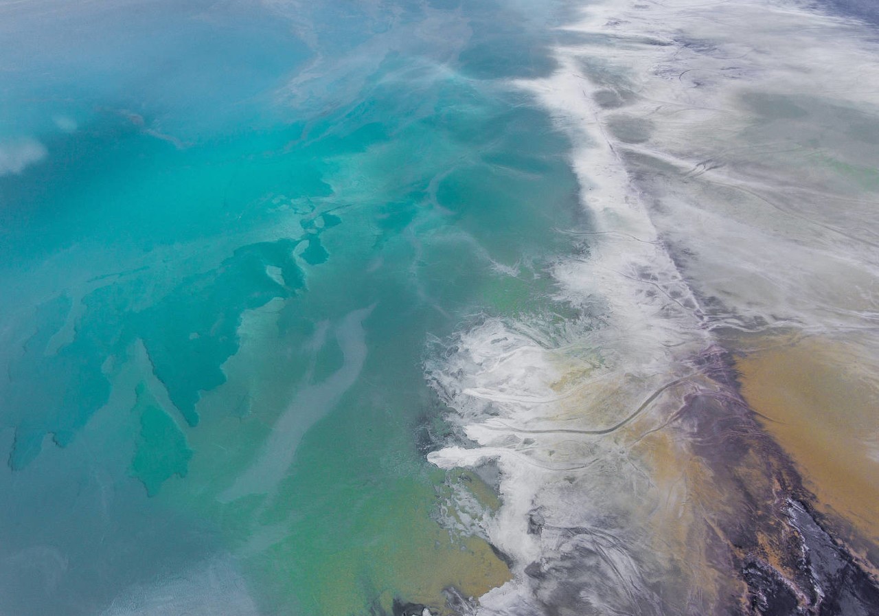 海水涨潮退潮时间表(大海涨潮退潮的原理是啥？退潮以后的海水又去哪了？看完长知识了)