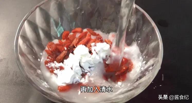 枸杞搭配鸡蛋，原来好处这么多，很多人还不知道，太实用了