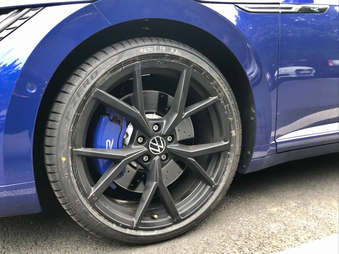R36的车主终于可以换车了！320匹的大众Arteon R正式发布