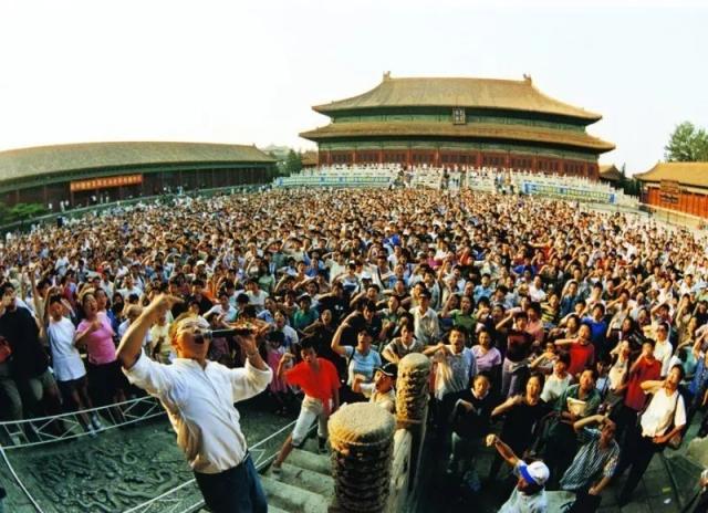 珍贵录音！北外50年代英语课文朗读，字正腔圆有年代感