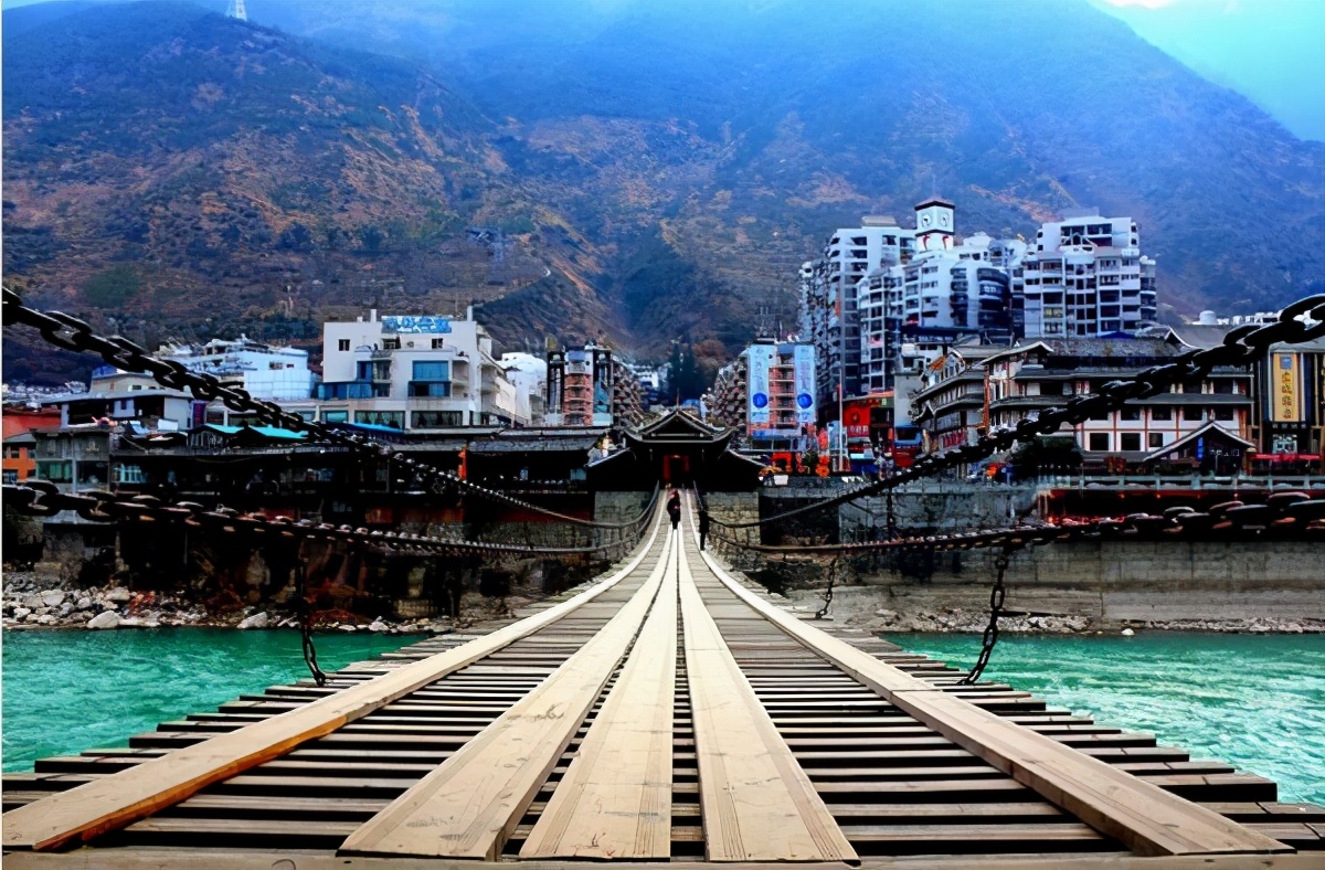 新都桥海拔是多少米(四川省甘孜州4a) - 青木春