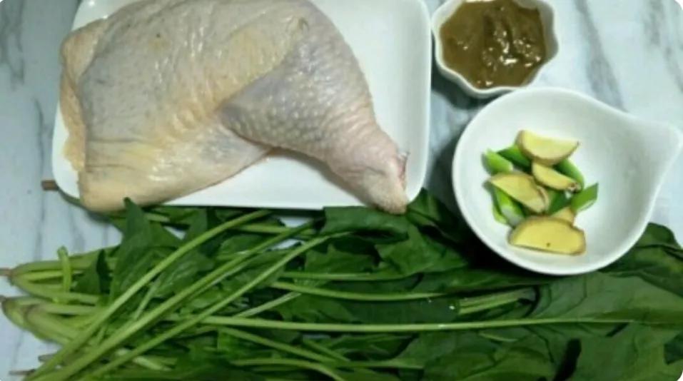 菠菜鸡肉的完美搭配(菠菜鸡肉的完美搭配图片)