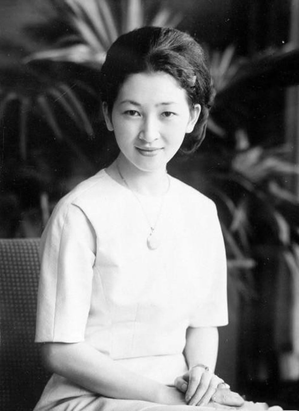 美智子：被婆婆良子高压统治41年，晚年化身恶婆婆，折磨儿媳雅子