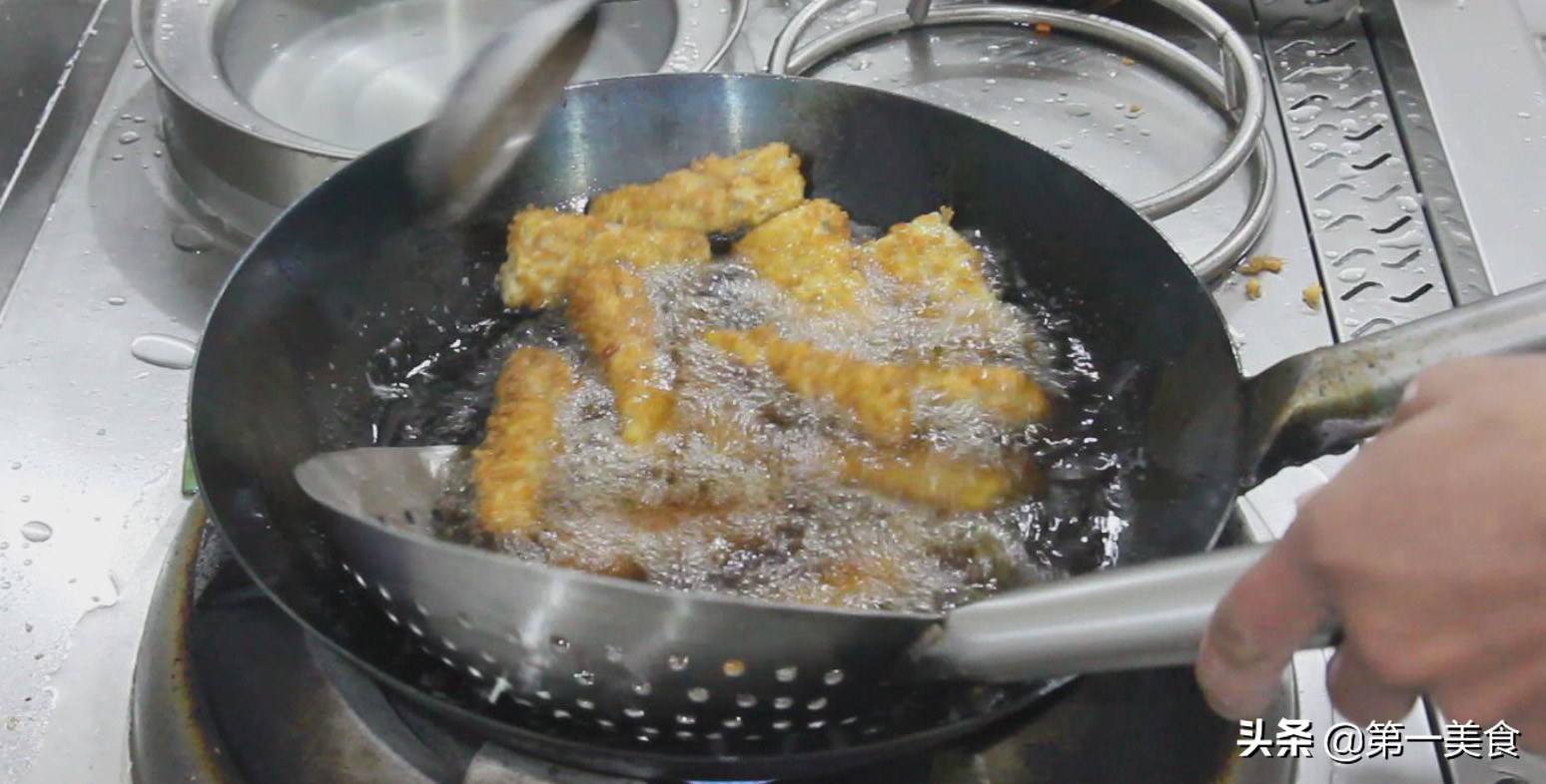 炸带鱼段怎样又酥又好吃（干炸带鱼的烹饪教程）