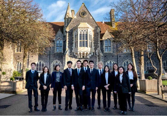 学生在私立学校和公立学校上学，未来有什么不同？还好当初没选错