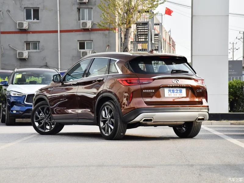 英菲尼迪QX50：2.0T+四驱，操控乐趣和豪华享受兼备