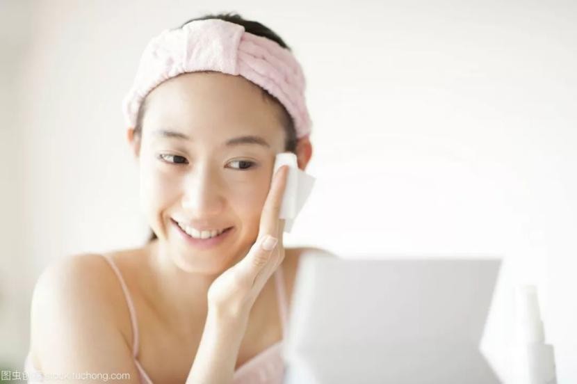 用爽肤水真的是在补水吗？关于爽肤水的几个真相，没用对等于浪费