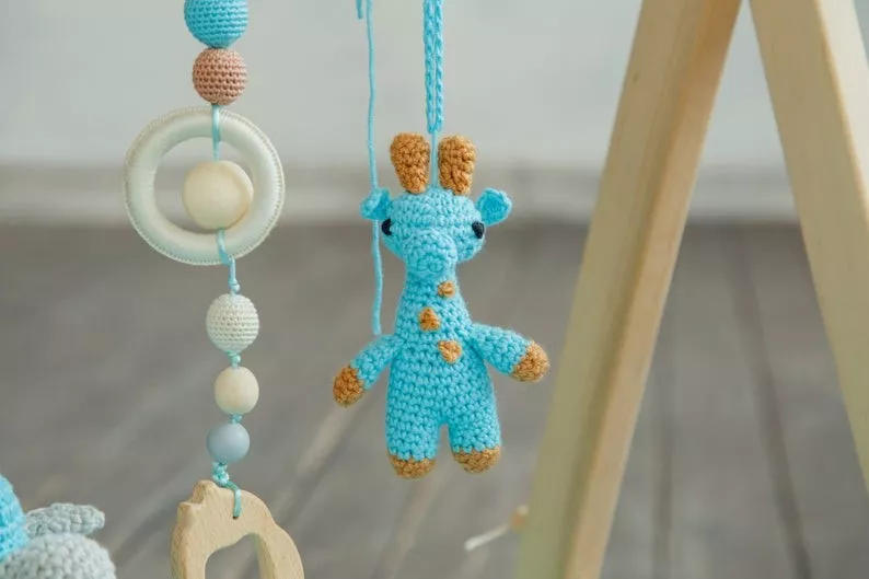 织女有多棒，婴儿专属健身架也能编织！DIY手工毛线钩针编织