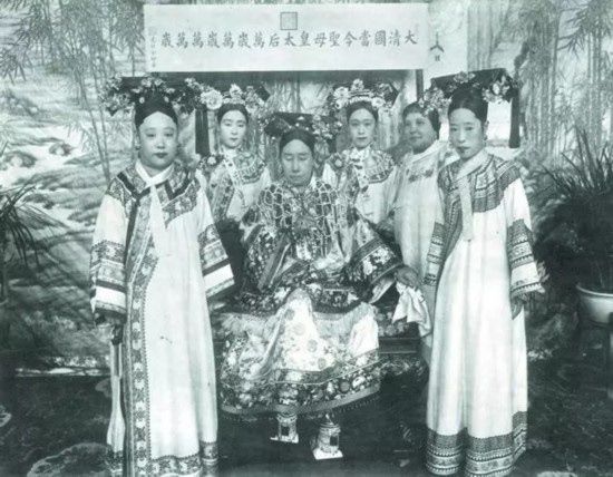 珍妃照片吓人吗（清朝皇妃的真实容貌揭秘）