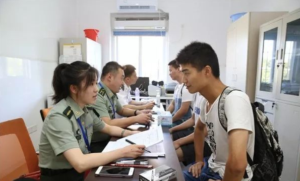 录取分数相对友好的3所军校，毕业后能分配工作，是中等生的首选