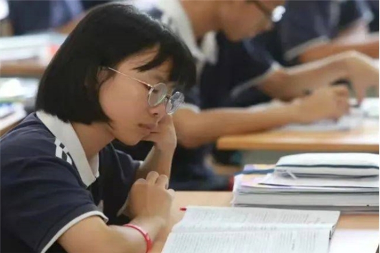中考“定向生”能降分录取？和统招生有什么区别？满足条件才能报