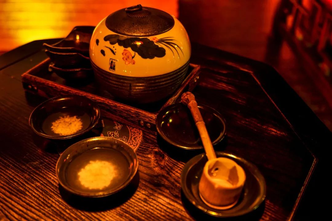 大牌争相入局餐+酒，小酒馆真的是一门好生意？