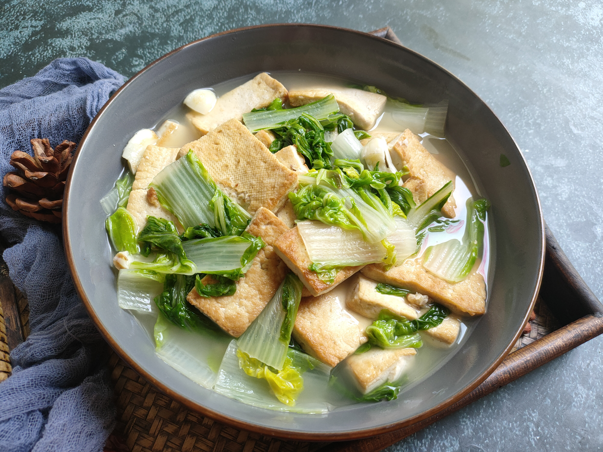 小白菜的做法大全家常菜(教你做开胃营养的小白菜炖豆腐)