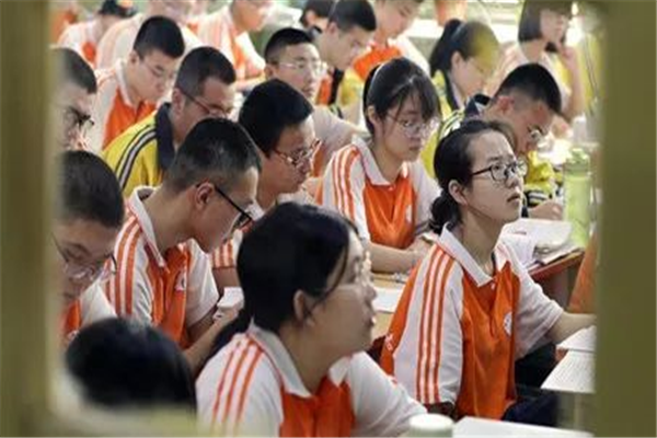 “3+1+2”新高考模式下，语数外三门主科，要考多少分才能冲刺985