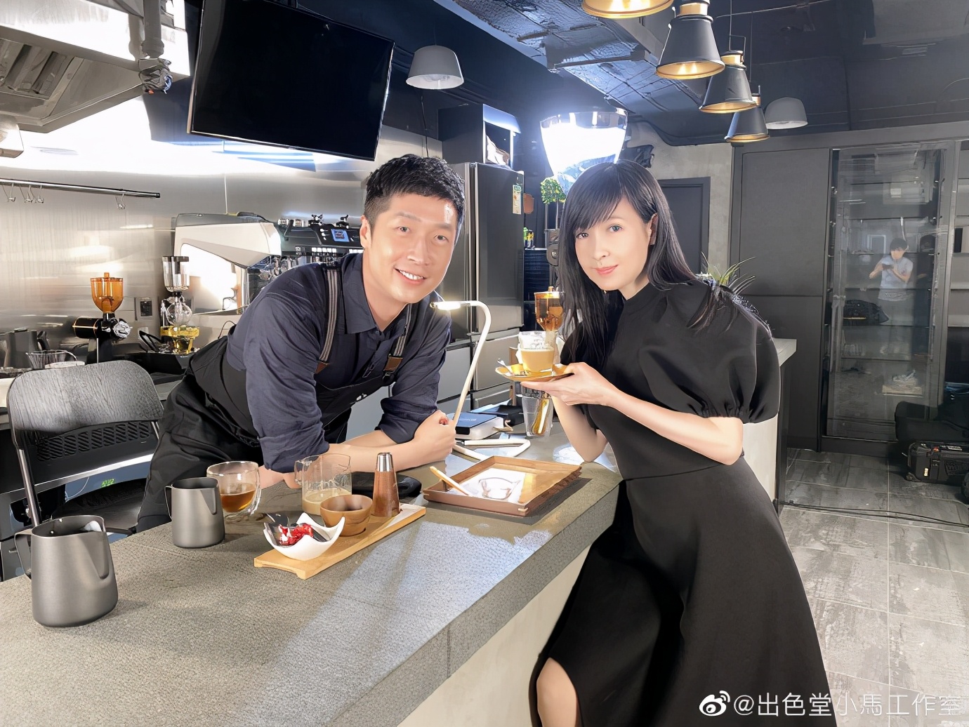 马浚伟晒童年旧照庆生,曾因一句话断送歌手梦,49岁未婚未娶