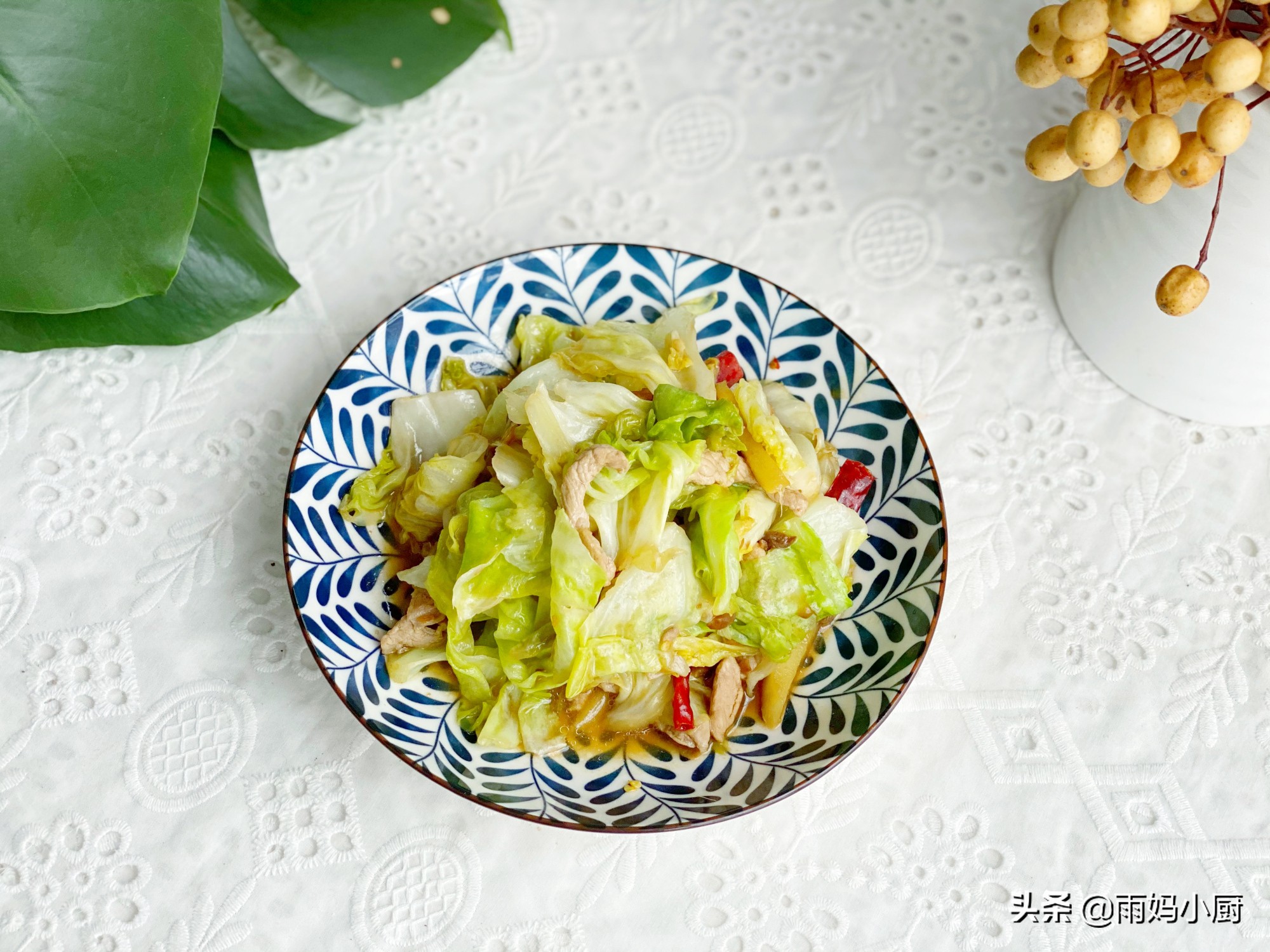 包菜炒肉怎么做好吃（简单又好吃的包菜炒肉做法）