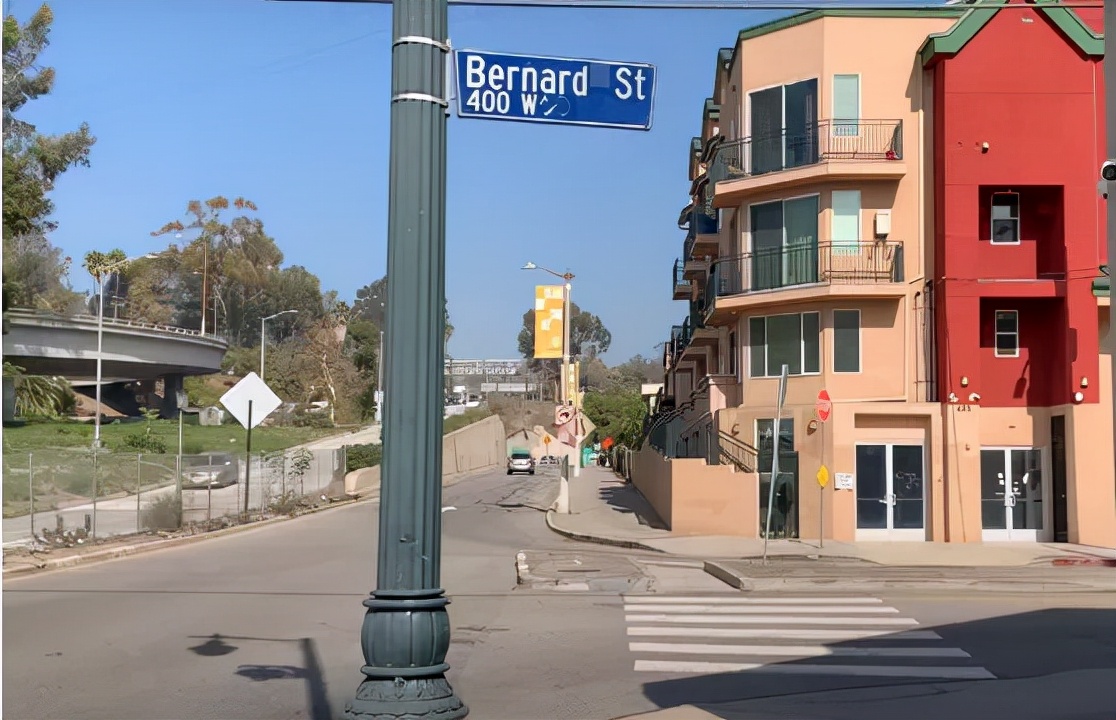 被枪指头，中国教授用功夫击退美国劫匪！做过副市长的他太硬核了